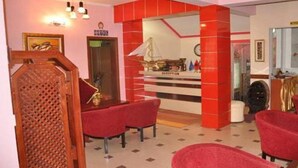 Lobby - Parlamenti Hotel (Tirana)