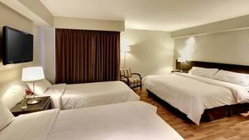 Standard Quadruple Room | Premium bedding, in-room safe, blackout curtains, soundproofing