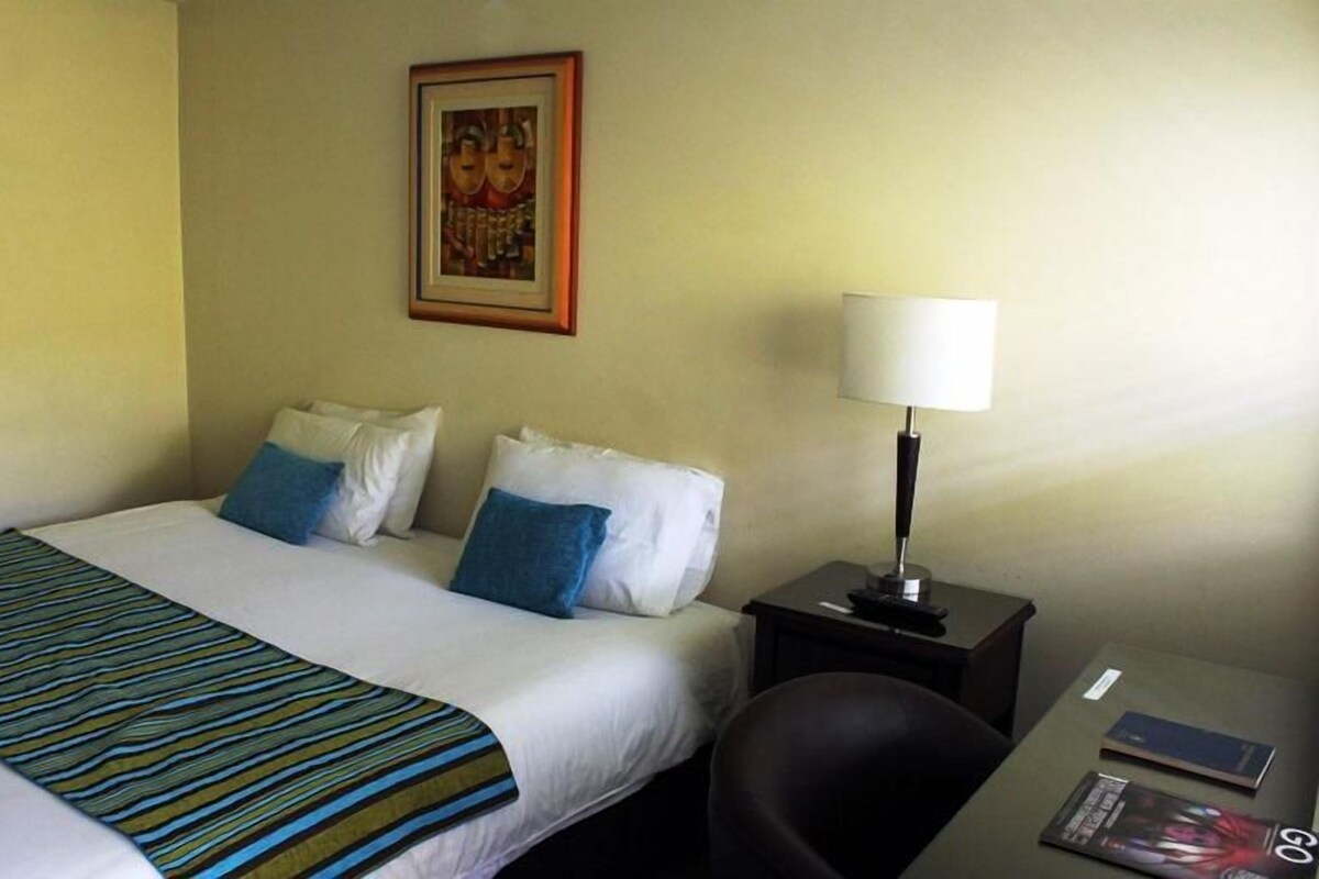 Minibar, in-room safe, desk, free cots/infant beds