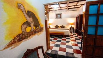 Appartement, 1 chambre, coin cuisine, rez-de-chaussée | Coffres-forts dans les chambres, bureau, Wi-Fi gratuit
