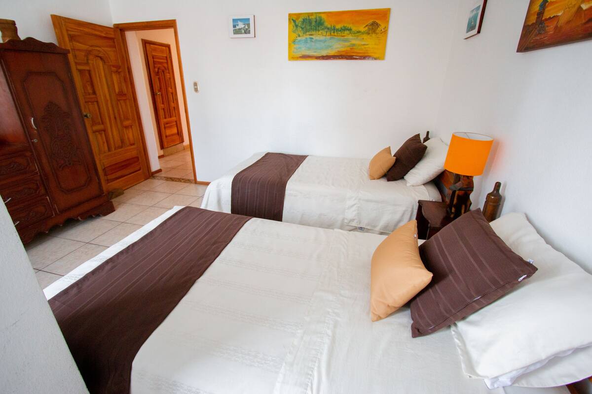 Appartement Familial, 3 chambres, réfrigérateur et four à micro-ondes