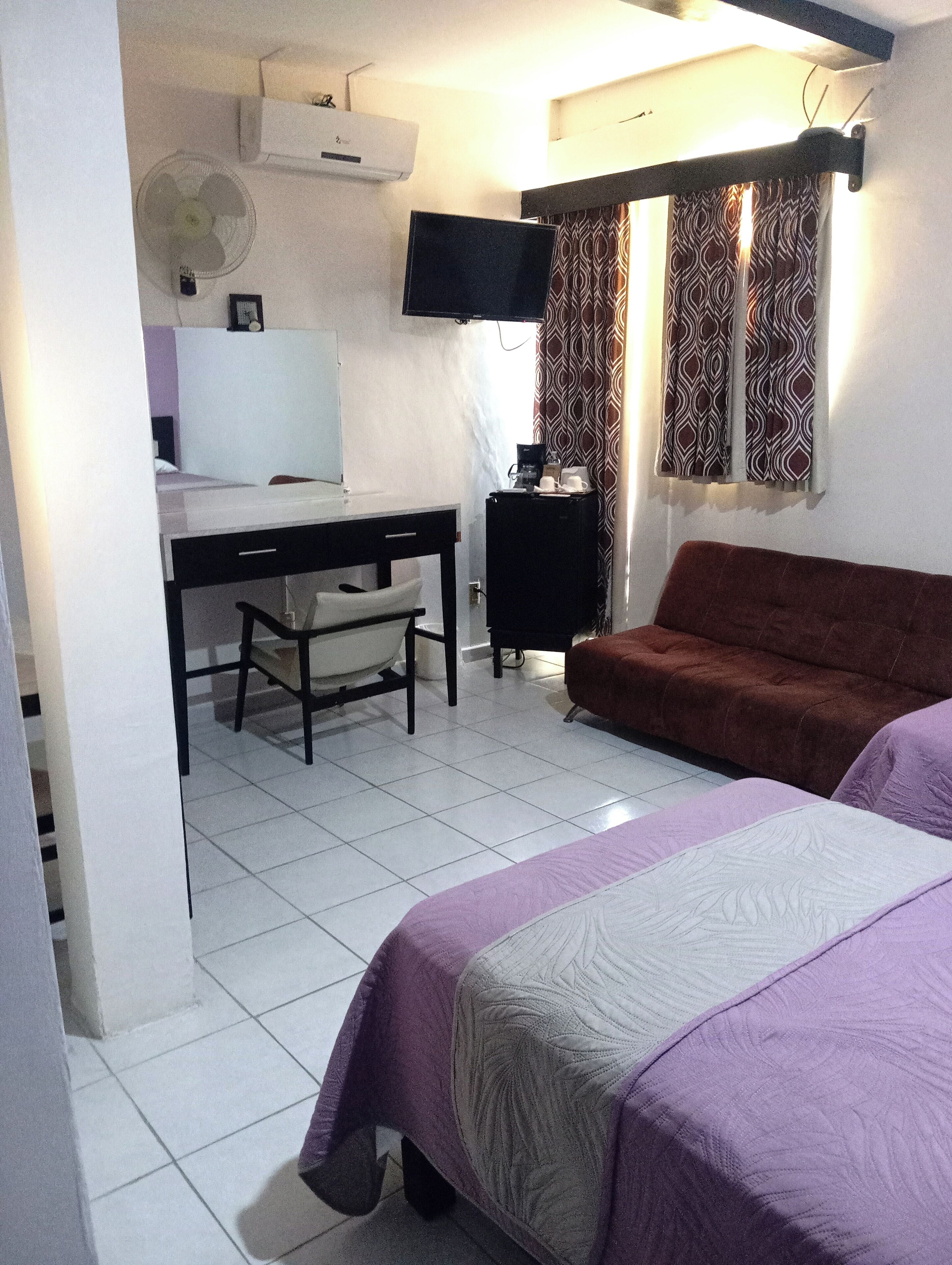 standard room, 1 bedroom | in-room safe, desk, iron/ironing board, free wifi