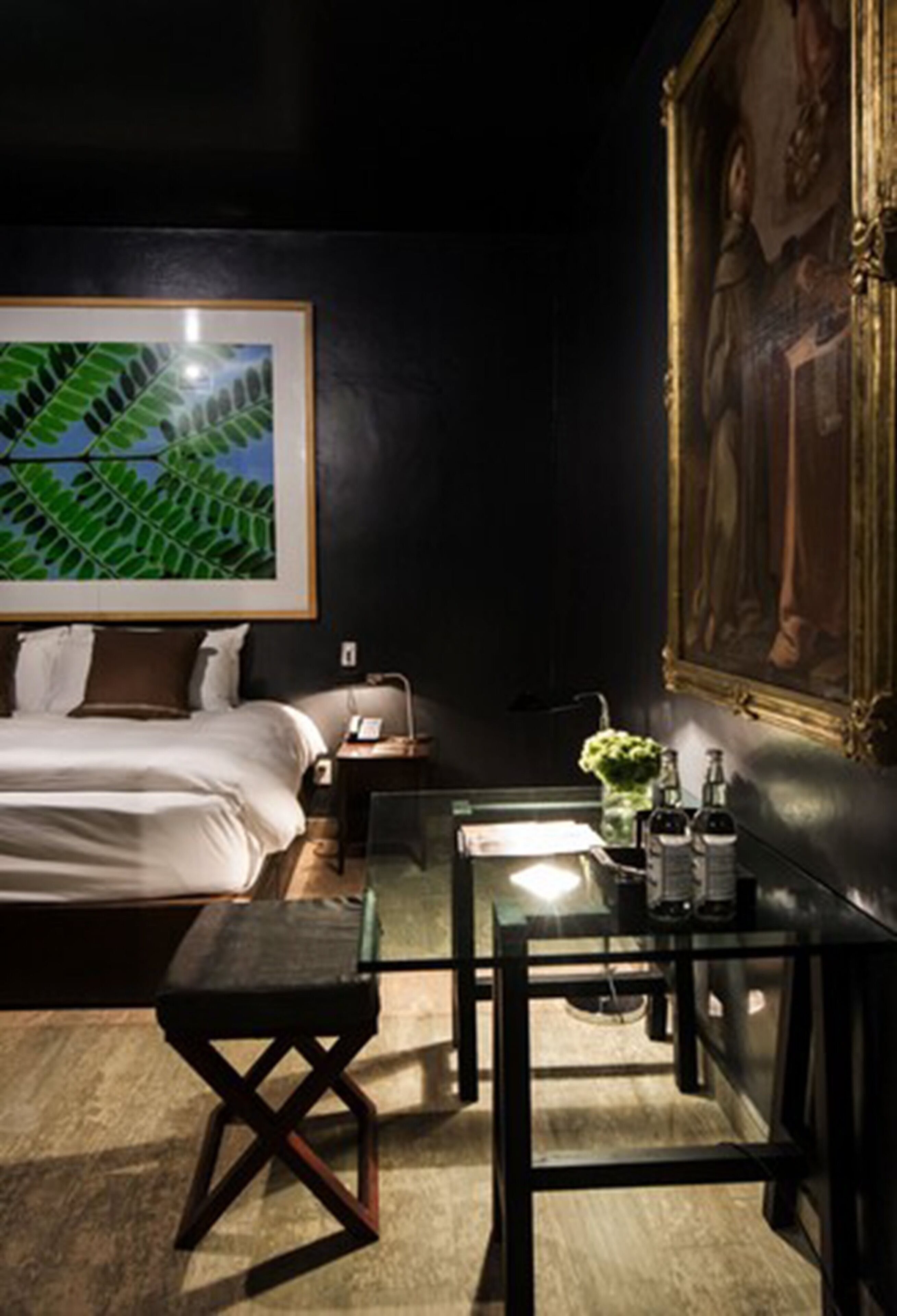 1 habitación, ropa de cama de alta calidad y escritorio 