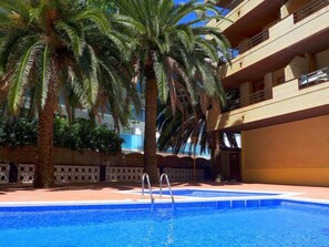 Outdoor pool - Azahar Rentalmar (Salou)