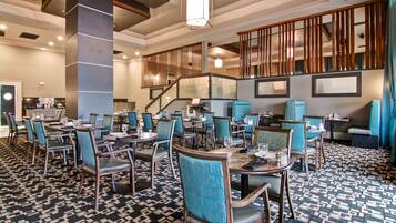 Tägliches großes Frühstück gegen Gebühr