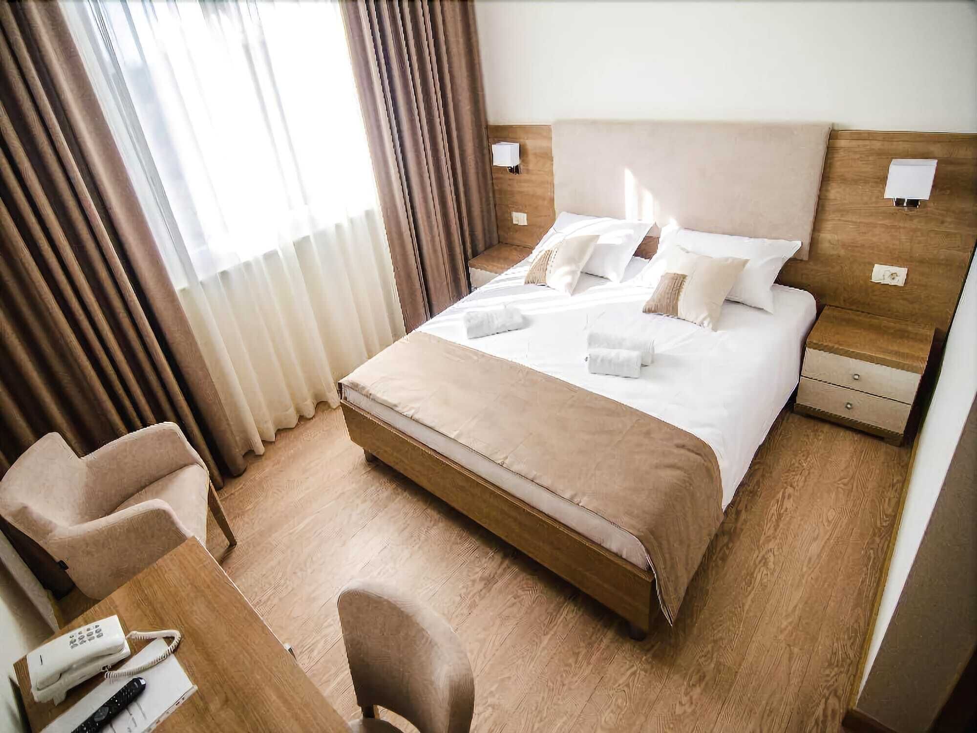 Système d’insonorisation, accès au Wi-Fi (inclus)