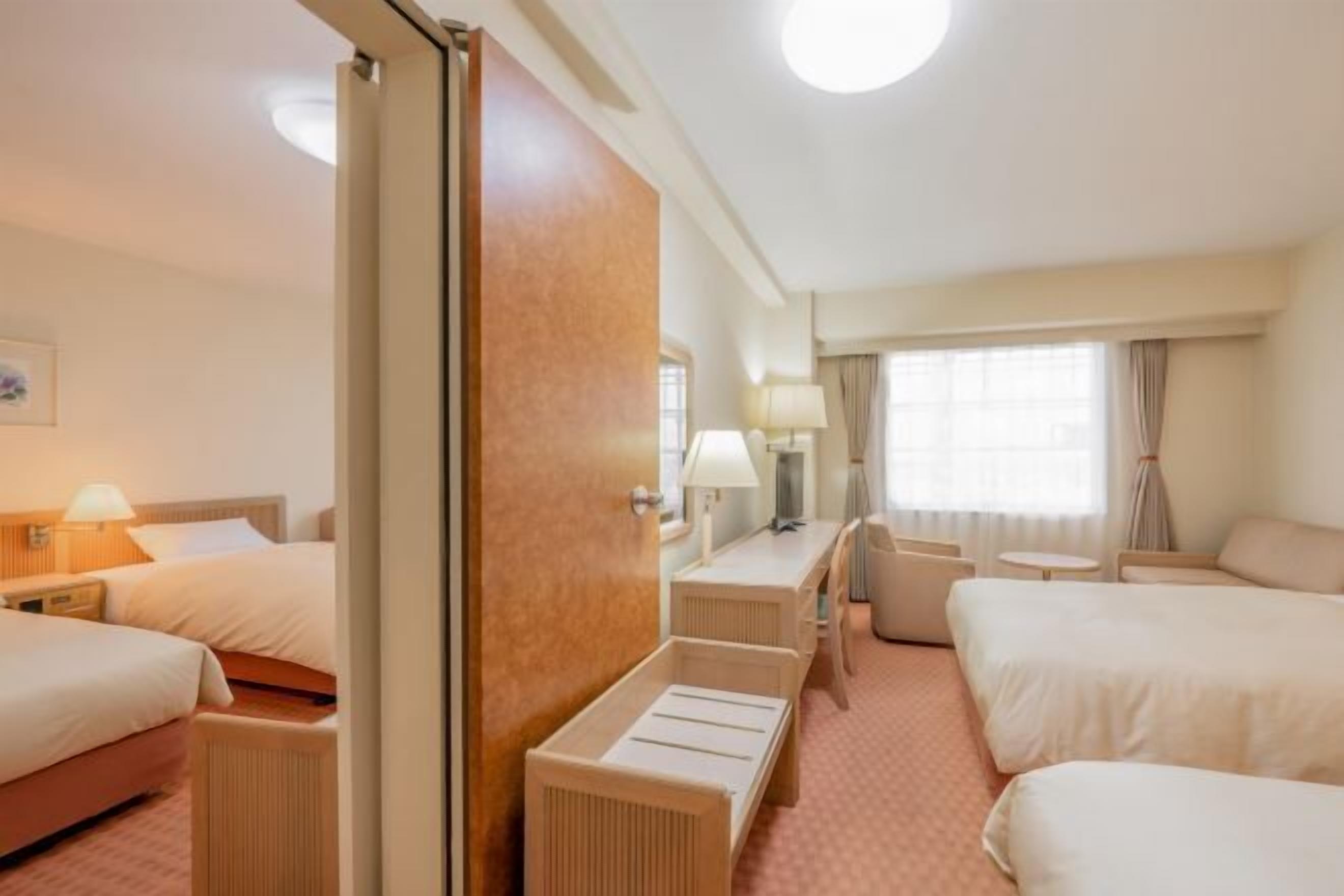 遮光布/窗簾、熨斗/熨衣板、免費無線上網、床單