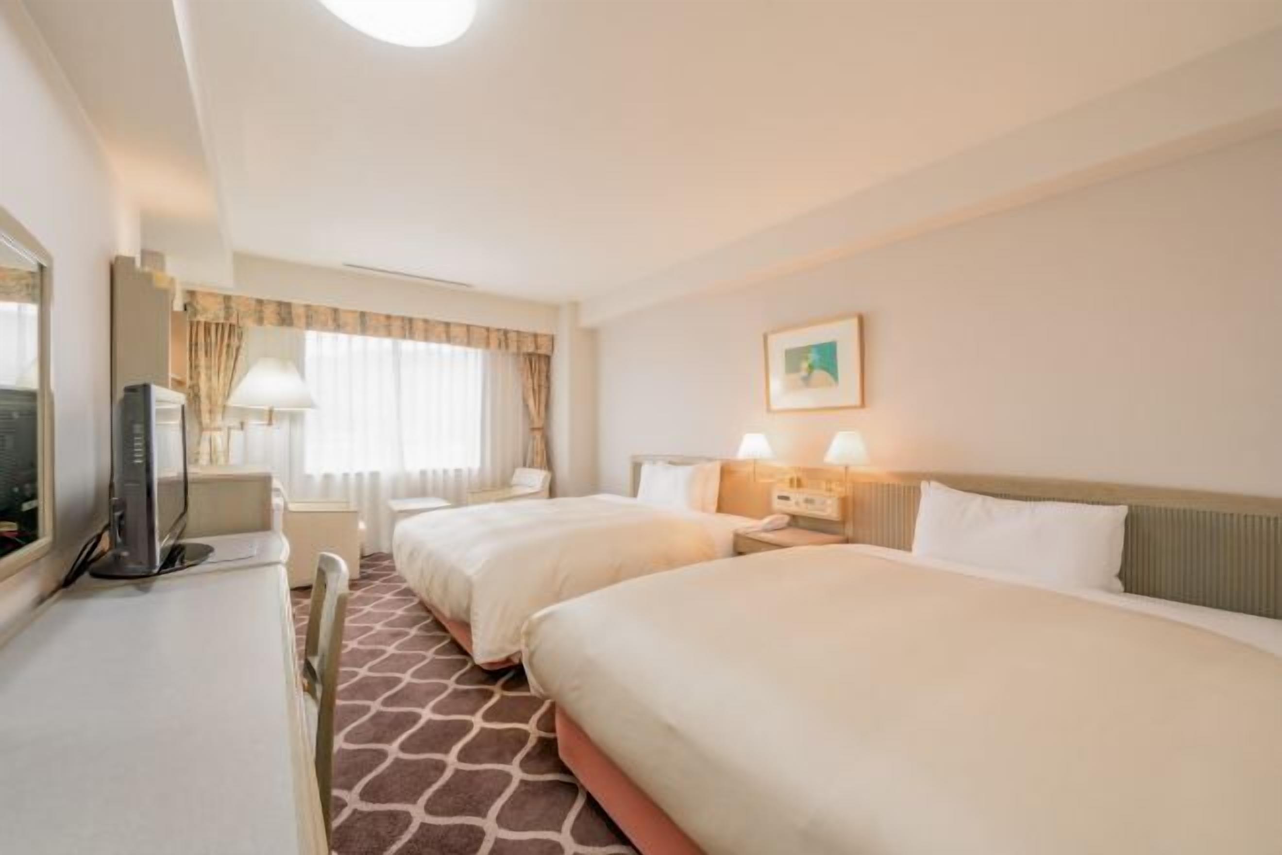 遮光布/窗簾、熨斗/熨衣板、免費無線上網、床單