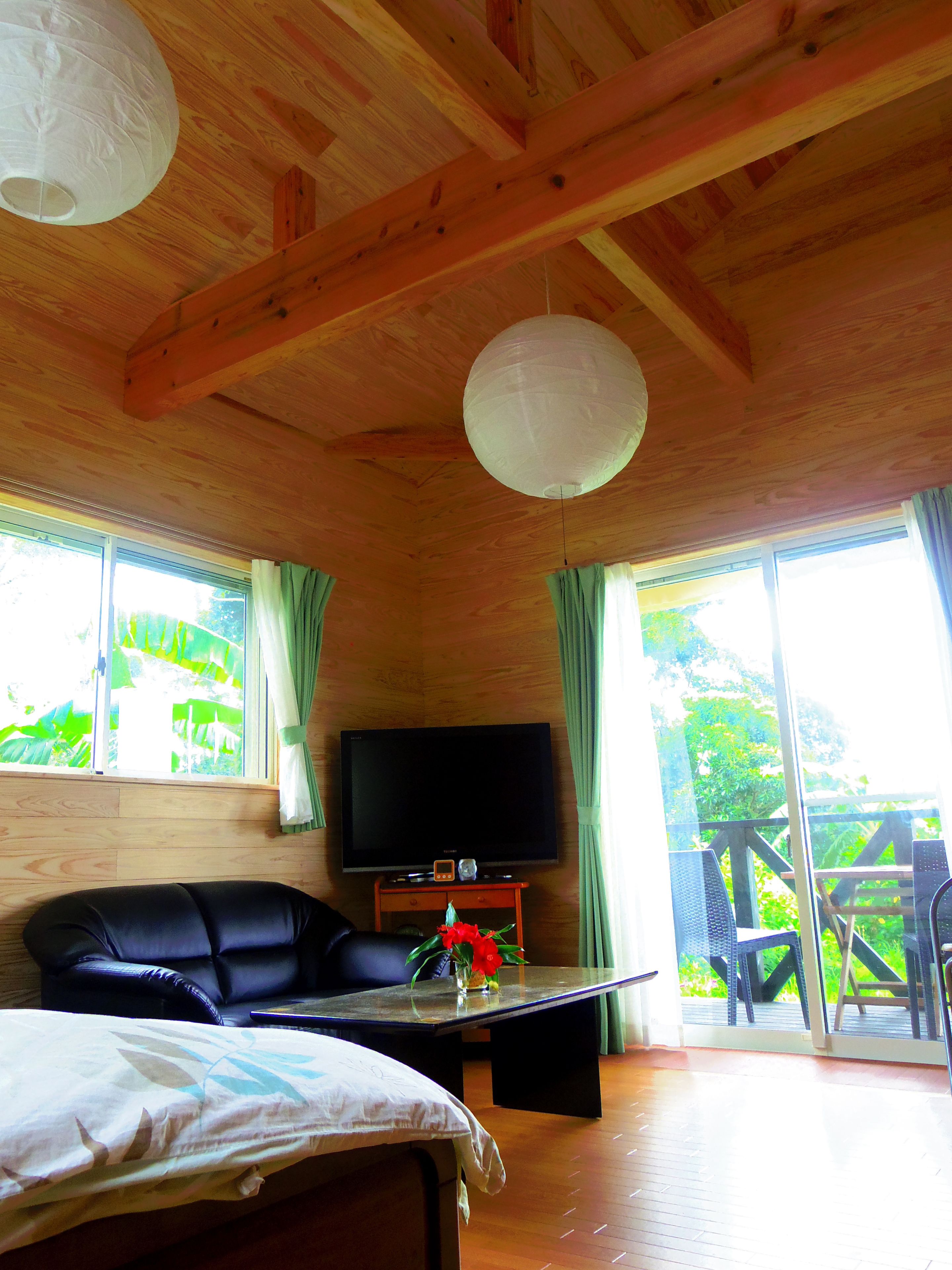 Blackout curtains, free WiFi, bed sheets
