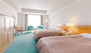 In-room safe, desk, blackout drapes, free WiFi - Hotel Arrowle (Kaga)