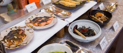 朝食