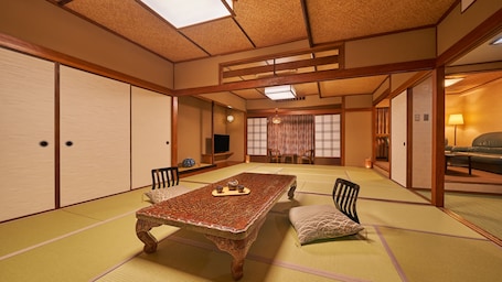 Superior Japanese Style 2-room Room with Bath, Non-Smoking | In-room safe, desk, free WiFi, bed sheets. Ooedo Onsen Monogatari Ureshinokan