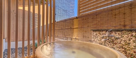 Standardrum - icke-rökare (Japanese Western, with Open-air Bath) | Värdeförvaringsskåp på rummet, skrivbord, gratis wi-fi och sängkläder