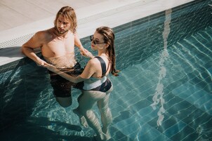 Seasonal outdoor pool, pool umbrellas, sun loungers