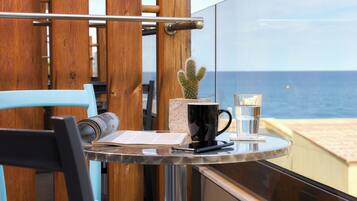 Double Room with Side Sea View | Beach/ocean view