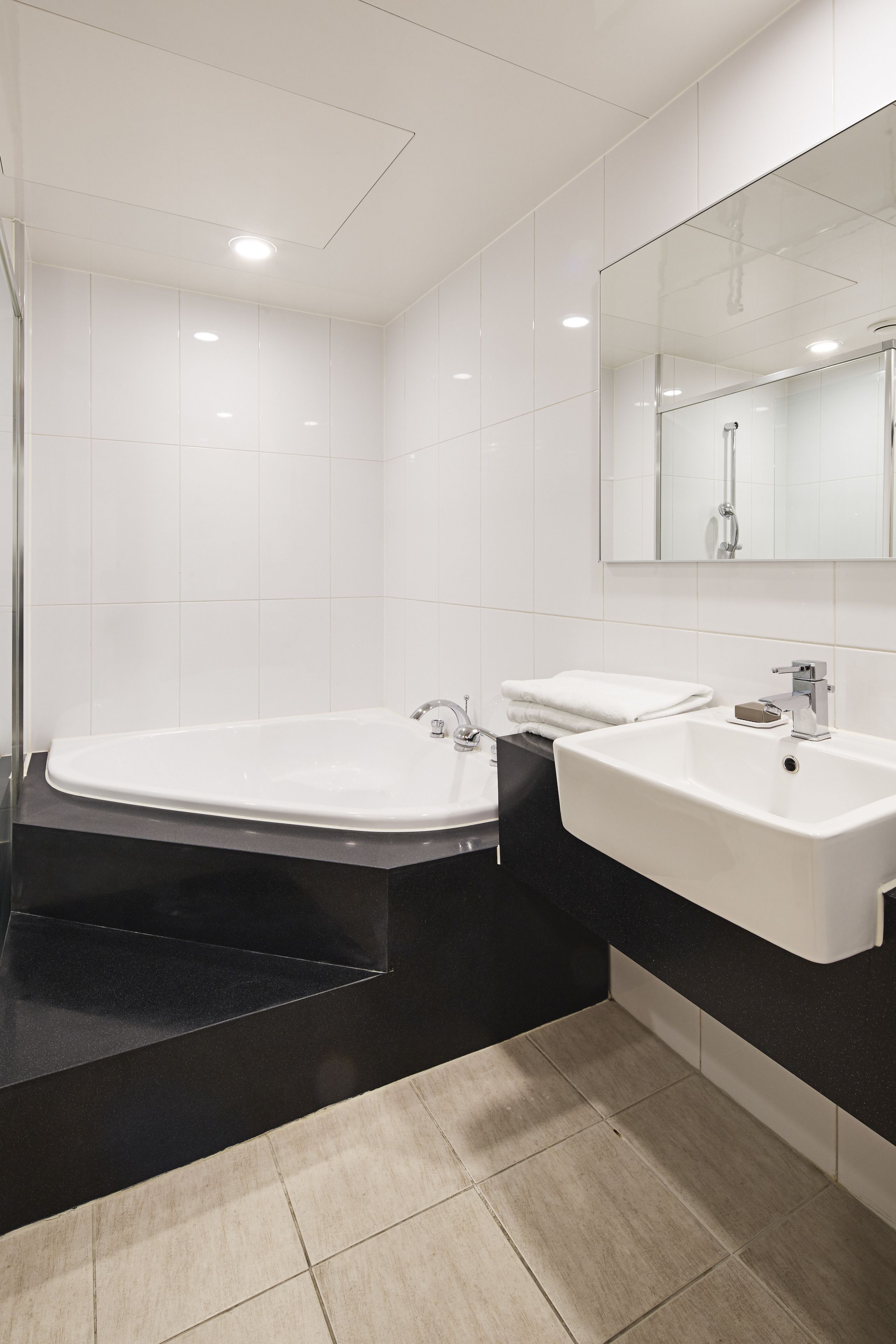grand suite | bathroom | free toiletries, hair dryer, bathrobes, bidet
