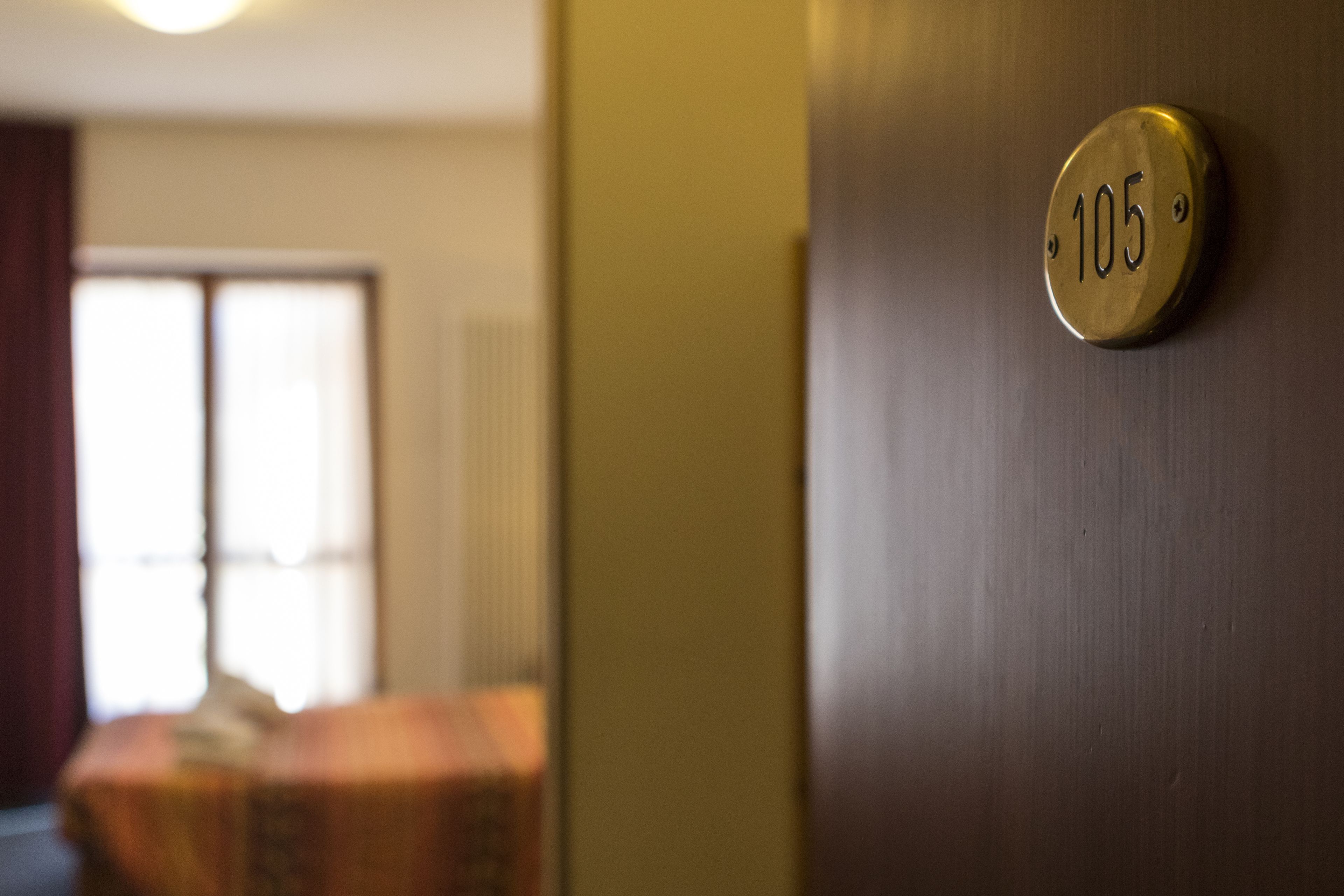 classic triple room | in-room safe, desk, soundproofing, free wifi