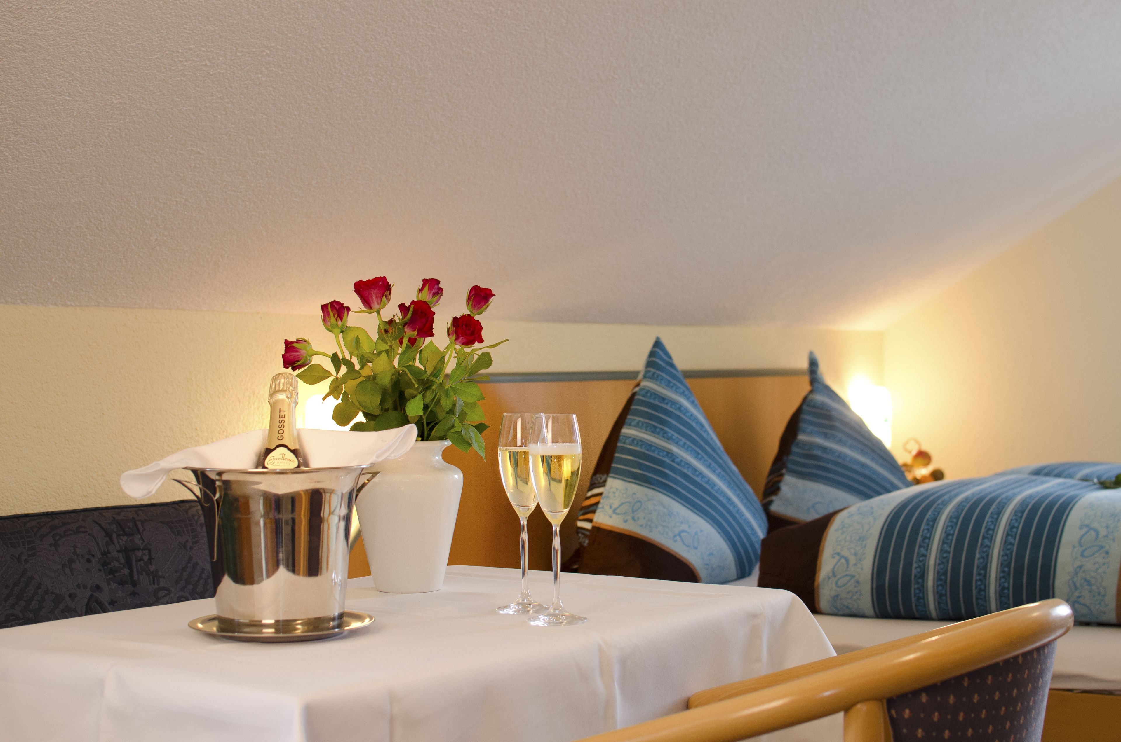 in-room safe, desk, free wifi, bed sheets