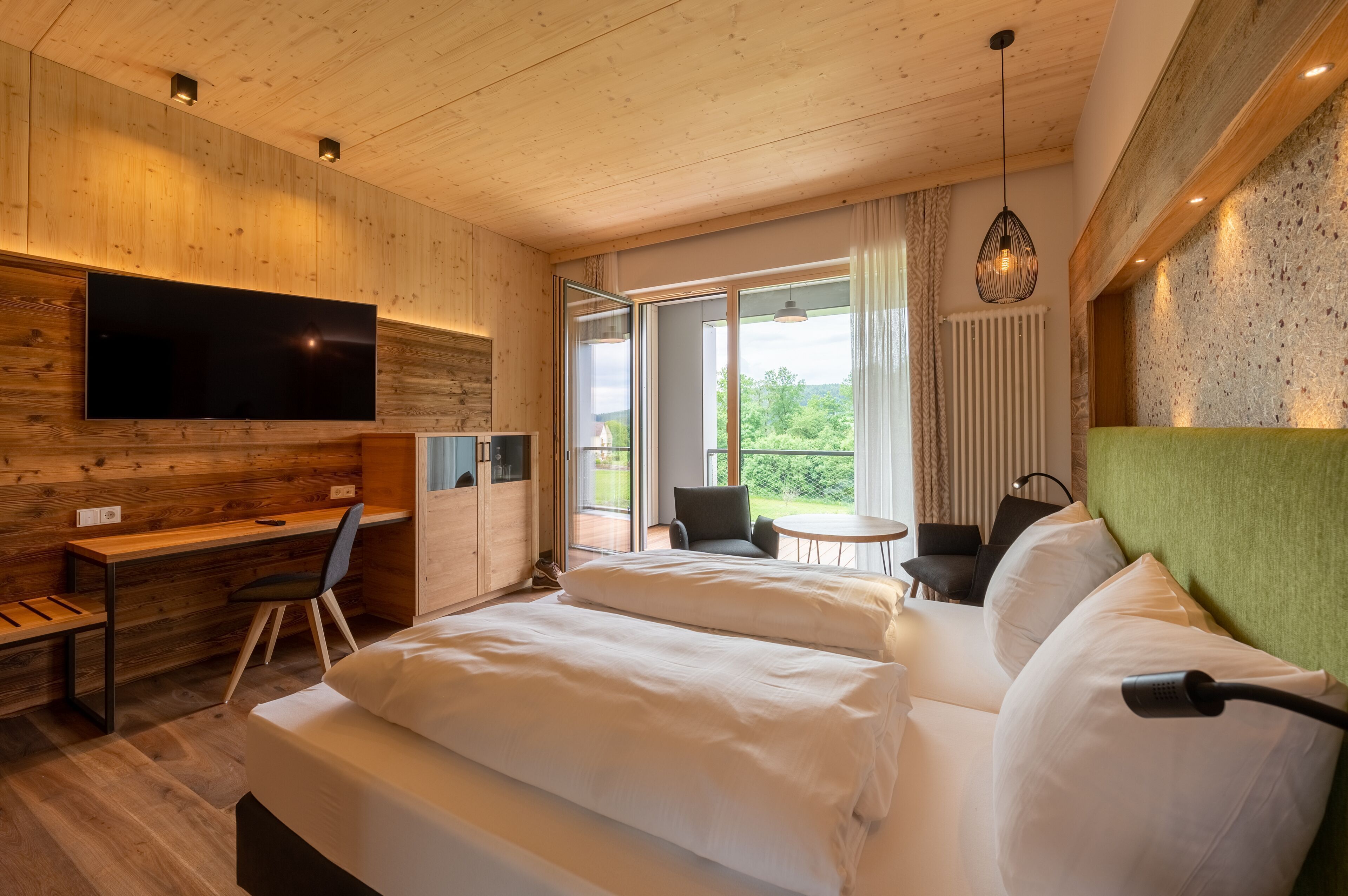 In-room safe, desk, free WiFi, bed sheets
