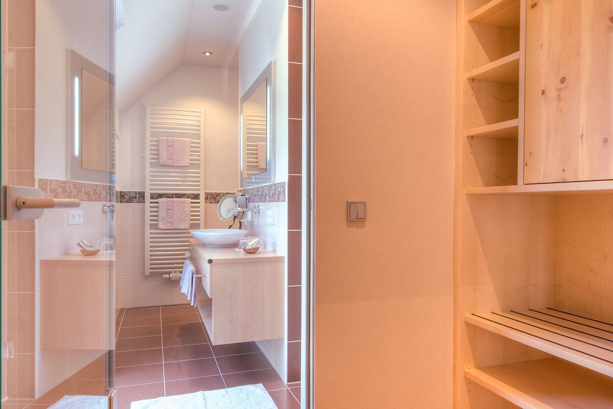 in-room safe, desk, free wifi, bed sheets