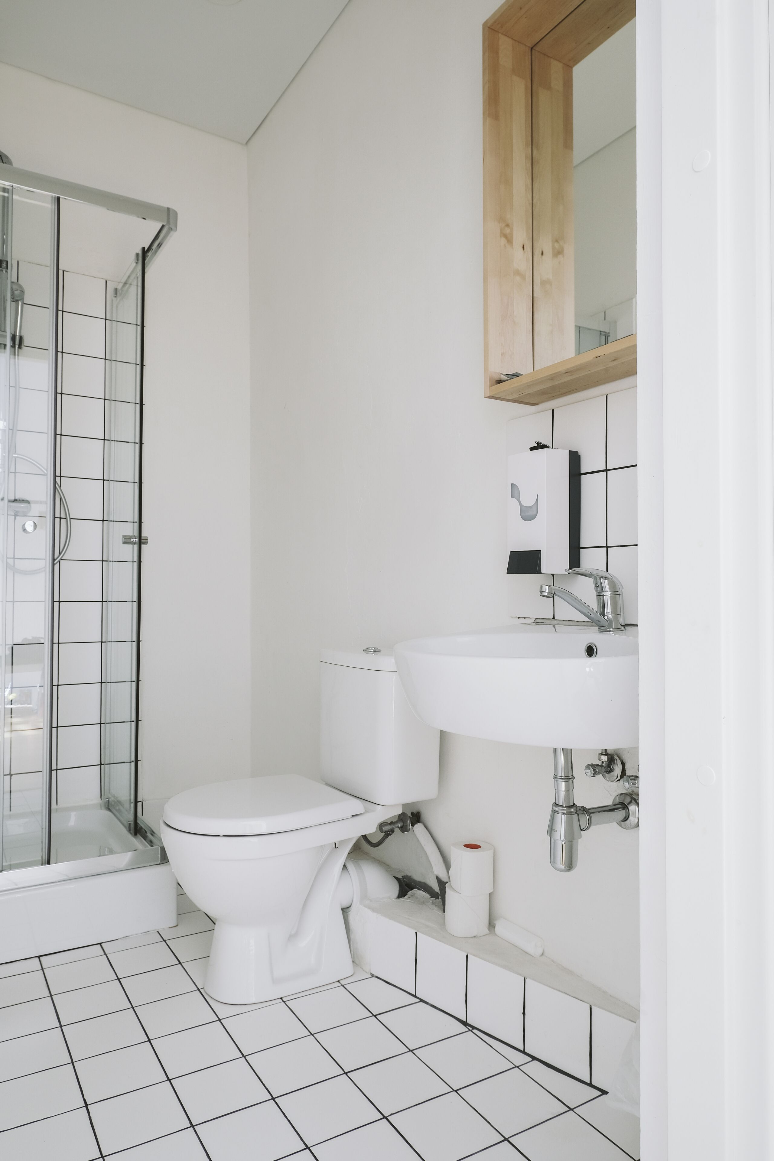 grand double or twin room | bathroom | shower, designer toiletries, hair dryer, towels