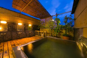 Hot springs - Beppu Koraku (Beppu)