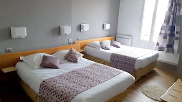 Bureau, fer et planche Ă repasser, Wi-Fi gratuit