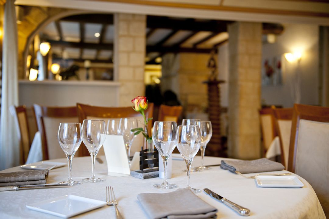 lunch and dinner served