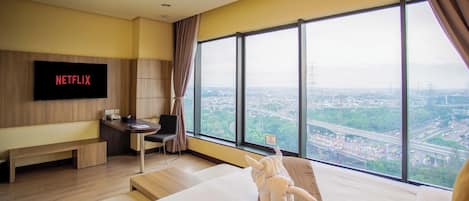 Junior-Suite | 1 Schlafzimmer, hochwertige Bettwaren, Zimmersafe, Schreibtisch