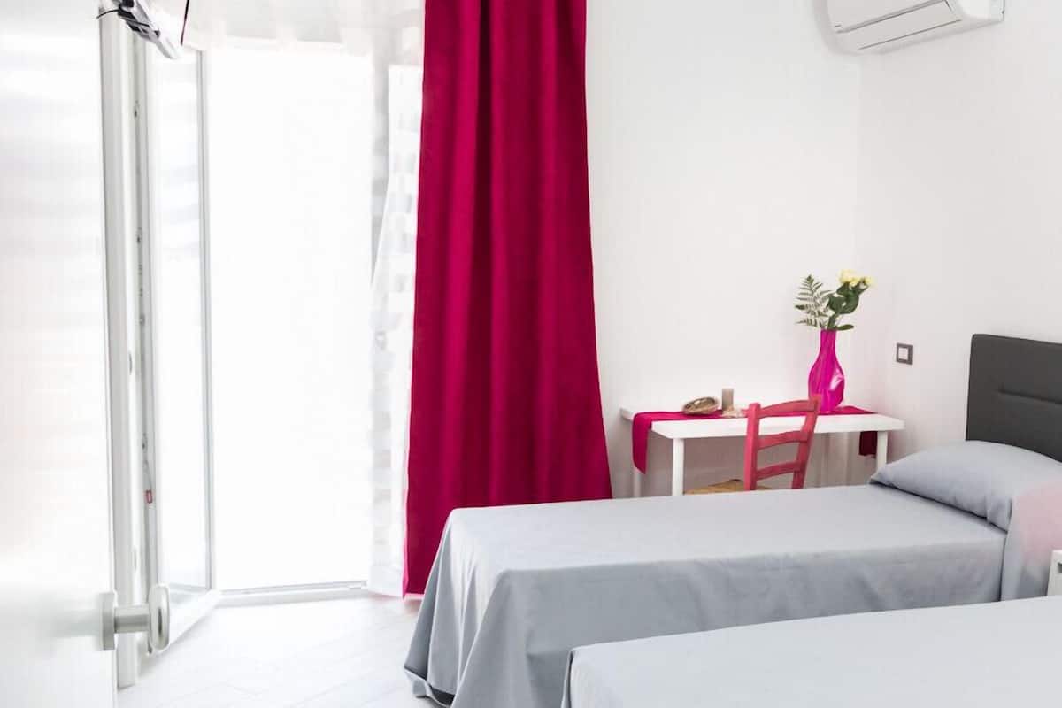 Double Room | Desk, soundproofing, free WiFi