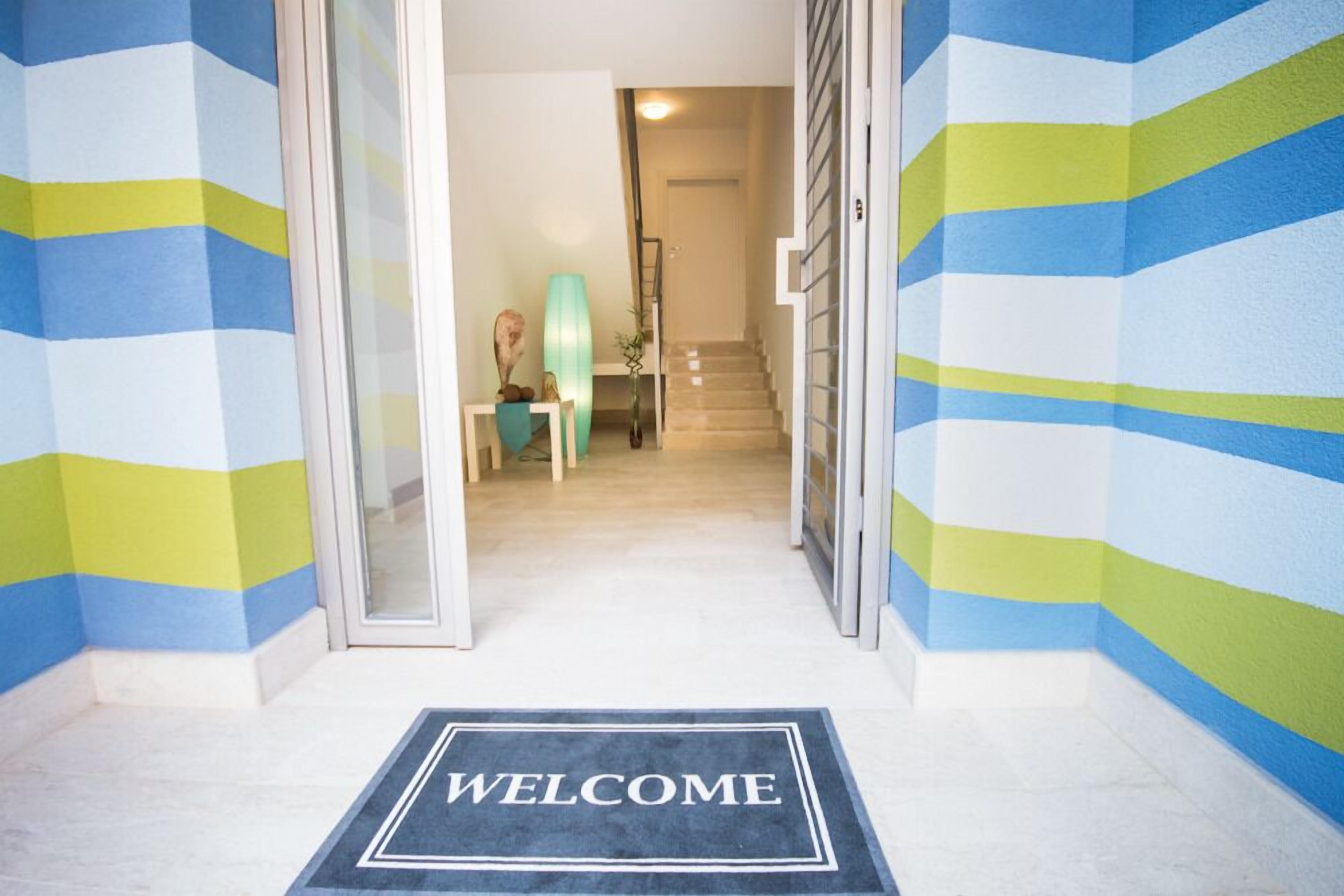 Majoituspaikan sisäänkäynti