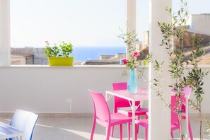 Free daily buffet breakfast - Stanze del Mare (Balestrate)