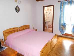 Chambre Double ou avec lits jumeaux | Bureau, lits pliants/supplémentaires