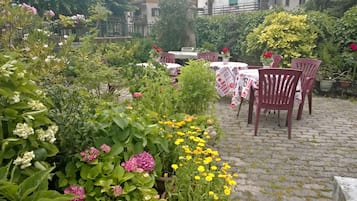 Mittagessen und Abendessen, regionale Küche