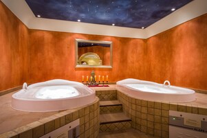 Körperbehandlungen, Warmsteinmassagen, Ganzkörperwickelbehandlung