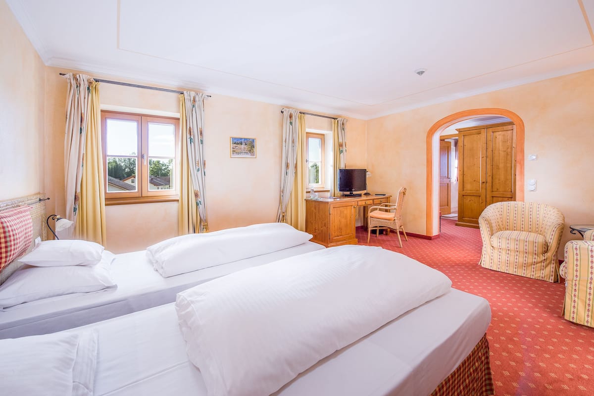 1 bedroom, premium bedding, down duvets, minibar