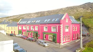 Aerial view - Ceann Sibeal Hotel (Ballyferriter)