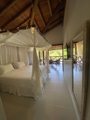 Minibar, cortinas blackout, wifi gratis y ropa de cama 