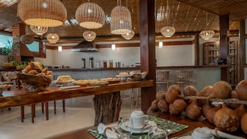 Petit déjeuner buffet compris tous les jours