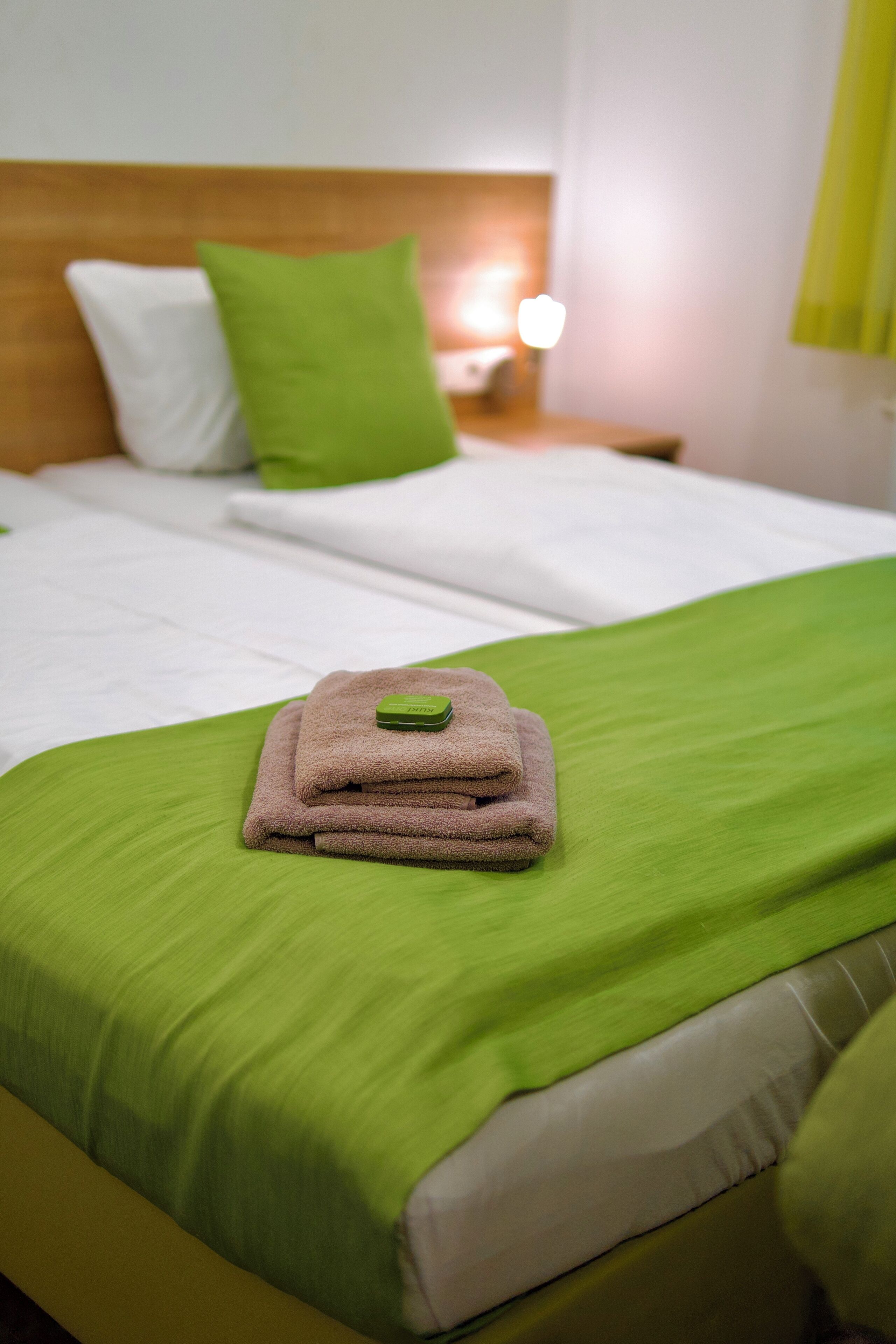 double room | in-room safe, desk, free wifi, bed sheets