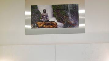 Studio, KĂŒche | Zimmersafe, Schreibtisch, kostenloses WLAN, BettwĂ€sche