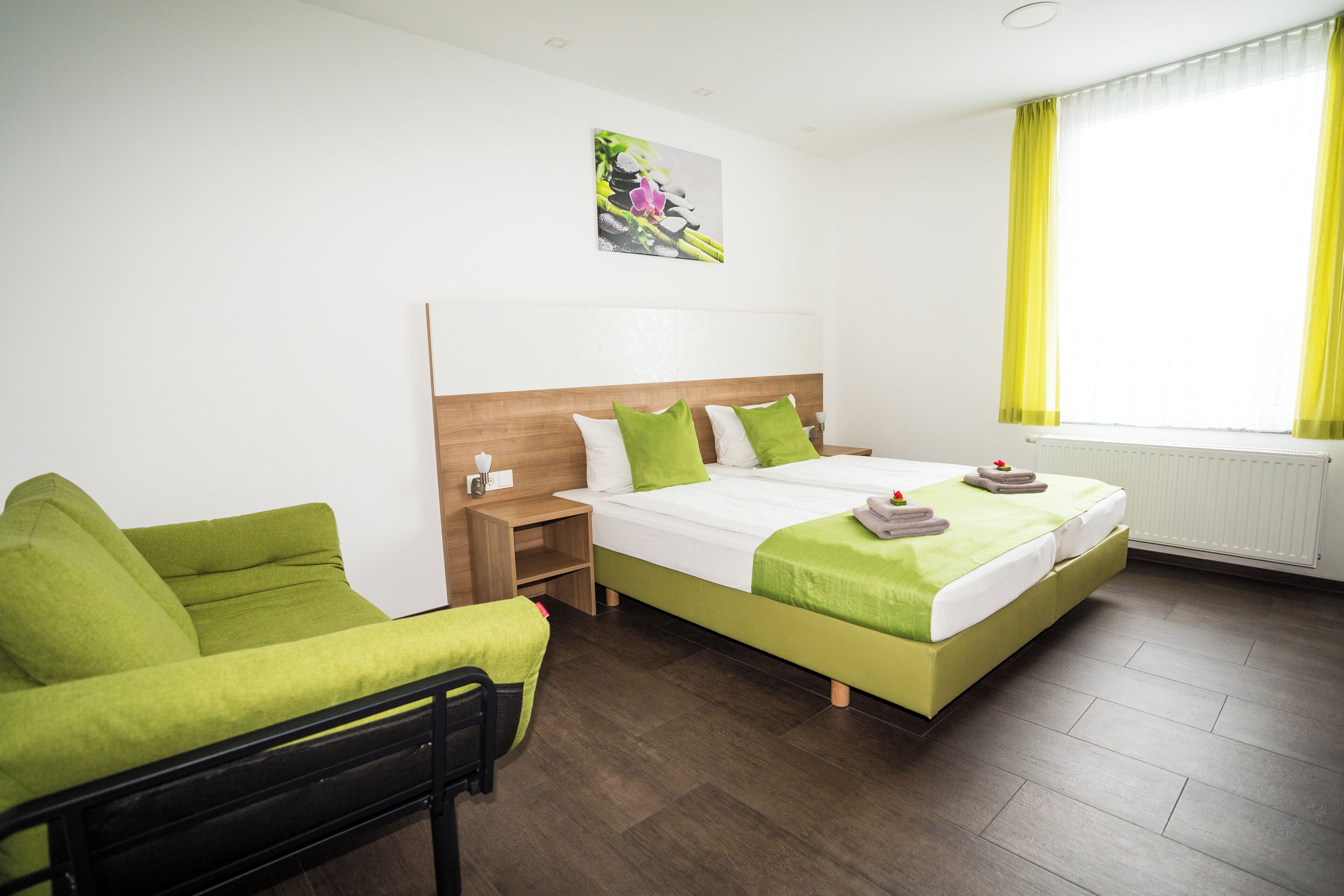 Deluxe Double Room | In-room safe, desk, free WiFi, bed sheets