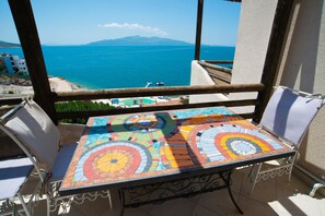 Comfort-paritalo, 2 makuuhuonetta, 2 kylpyhuonetta, merinäköala | Näkymä huoneesta