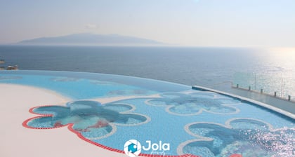 Bougainville Bay Hotel