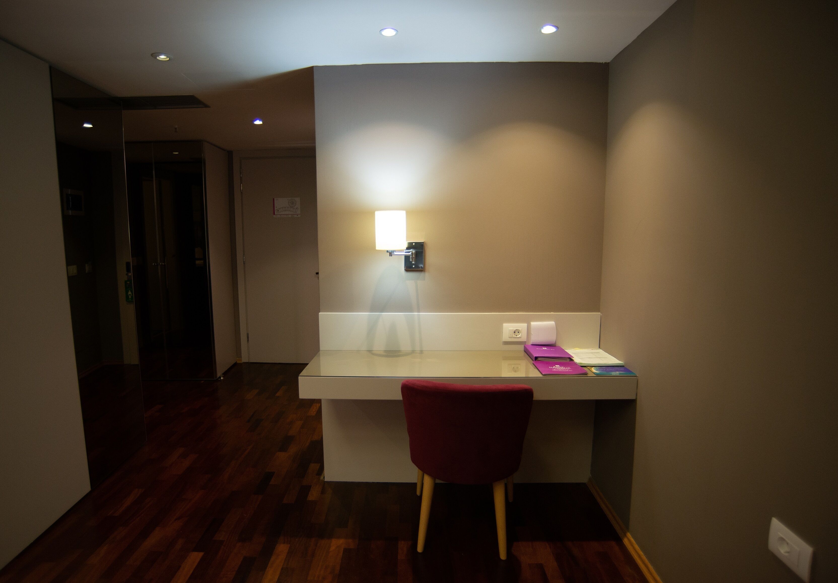 Photo - Bougainville Bay Hotel