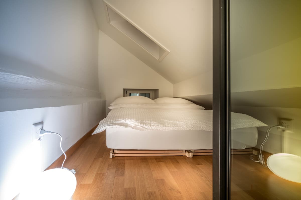 city apartment, 2 bedrooms, non smoking, lakeside | 3 bedrooms, minibar, laptop workspace, blackout curtains