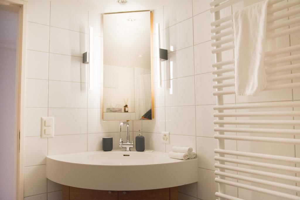 city apartment, 2 bedrooms, non smoking, lakeside | 3 bedrooms, minibar, laptop workspace, blackout curtains