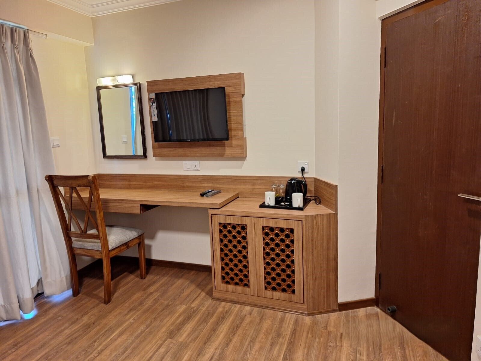 1 bedroom, premium bedding, down duvets, select comfort beds