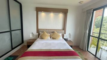 Premium bedding, down comforters, Select Comfort beds, in-room safe
