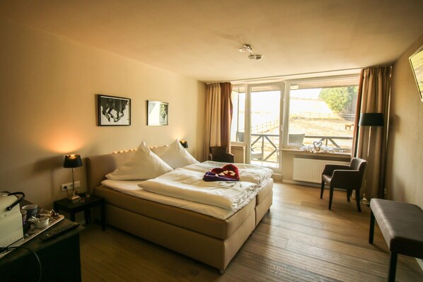 Premium bedding, desk, free WiFi, bed sheets